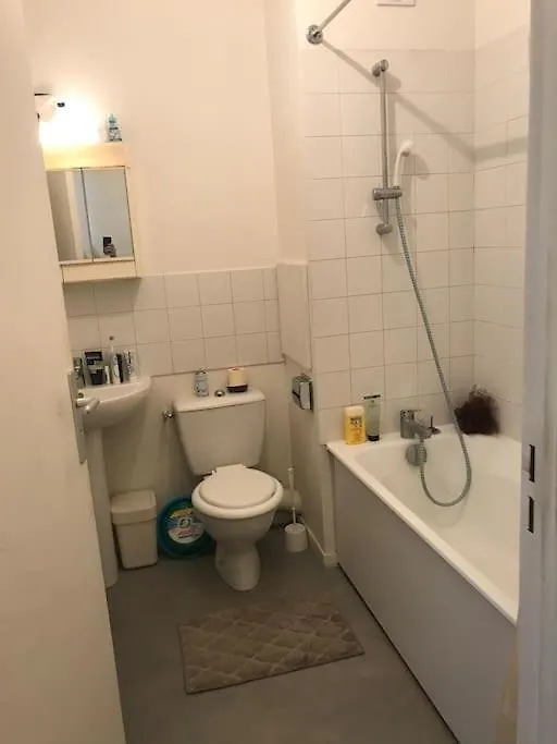 Beau Appart A Balcon Vue Tour Eiffel & Parking Paris Apartment