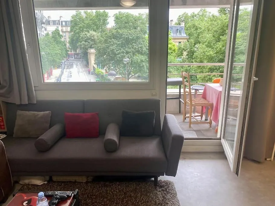 Beau Appart A Balcon Vue Tour Eiffel & Parking Paris Apartment